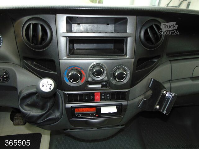 Dubă cu caroserie tip cutie IVECO DAILY 50 C 15 Postkoffer REGALSYSTEM KAMERA