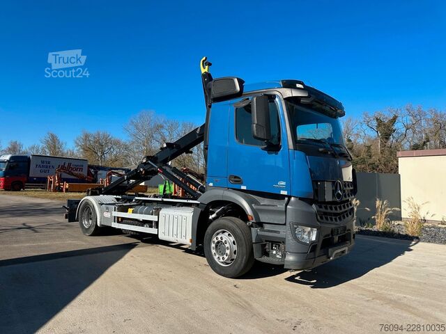 Camion benne à bras amovible MERCEDES-BENZ Arocs 1832 4x2 Abrollkipper AHK 35to