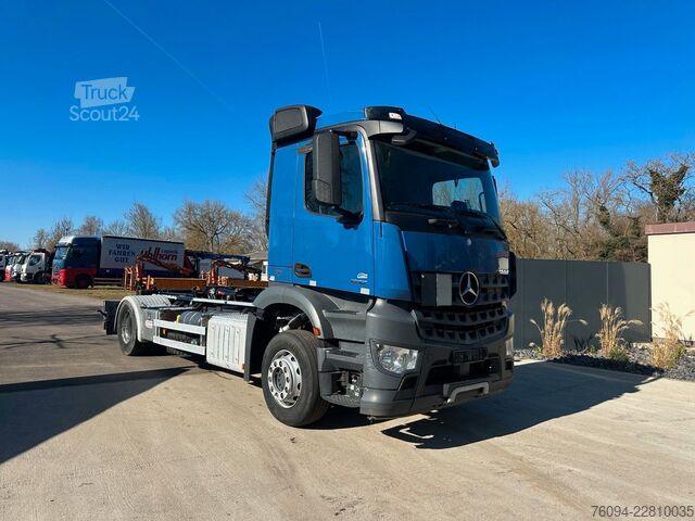 Camion benne à bras amovible MERCEDES-BENZ Arocs 1832 4x2 Abrollkipper AHK 35to