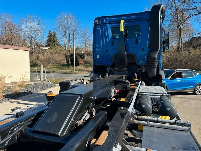Camion benne à bras amovible MERCEDES-BENZ Arocs 1832 4x2 Abrollkipper AHK 35to