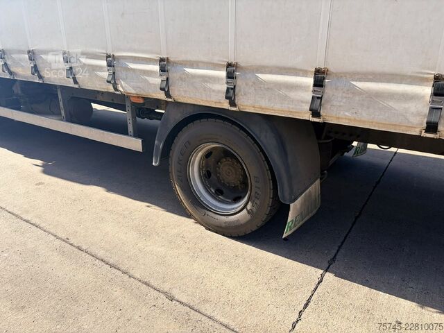 Camión plataforma con toldo RENAULT MIDLUM 290 DXI / SCHLAFKABINE / EURO 5