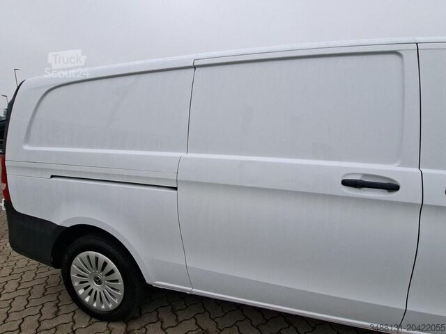 Slēgtais furgons Mercedes-Benz VITO 116 EXTRALANG NEUES MODELL AHK KAMERA NAVI