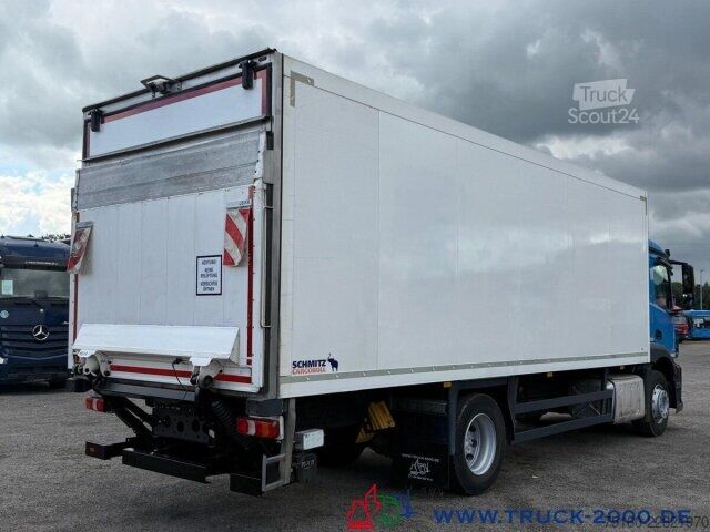 LKW mit Kofferaufbau Mercedes-Benz Antos 1830 Isolierter Koffer 7.40m LBW 1.5t.