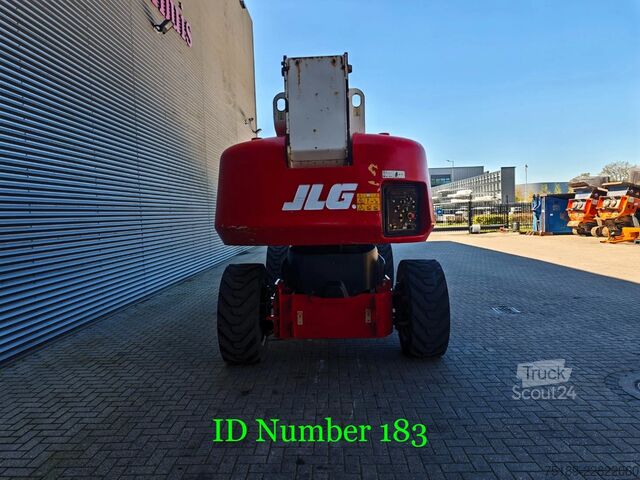 Teleskopiskā platforma JLG 1350 SJP