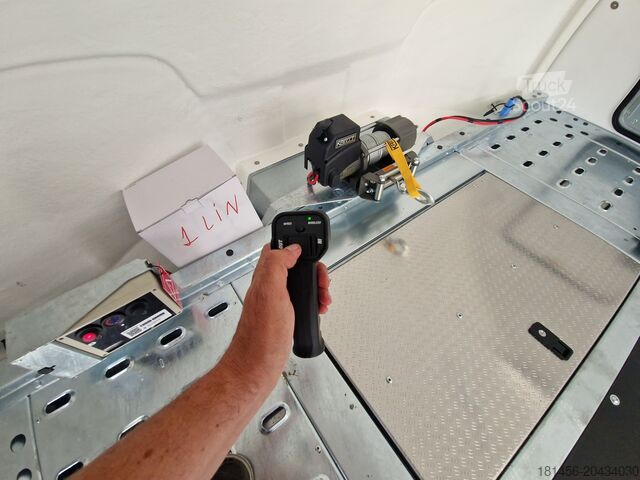 Przyczepa do transportu samochodów Brian James Trailers Race Sport exclusiver Fahrzeugtransport