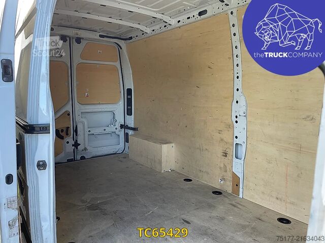 Panelová dodávka Renault Master L3H2