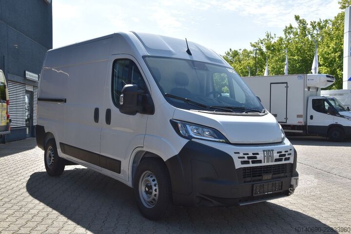 Høy tak varebil FIAT Ducato 35 L2H2 140 MT Tachograph AHK Allwetterre