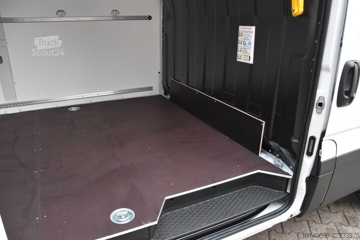 Kastenwagen hoch IVECO Daily 35S16 V Kasten 4100 mm AHK Holzboden Verkl