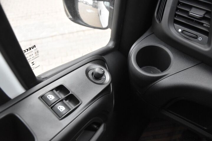 Kastenwagen hoch IVECO Daily 35S16 V Kasten 4100 mm AHK Holzboden Verkl