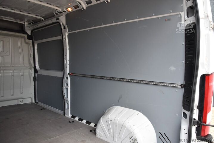 Yüksek tavanlı panelvan FIAT Ducato Grossr.-Kasten 35 180 L4H2 RS: 4035 mm