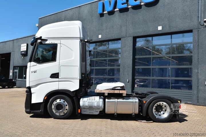 Nagy térfogatú nyergesvontató IVECO S-WAY AS440S50TFP-LT Jumbo SZM EURO VI-E