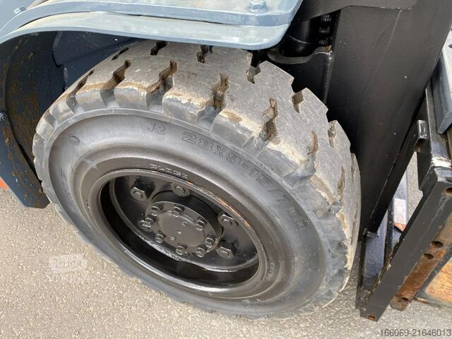 Wózek widłowy Toyota 02-8FDF30