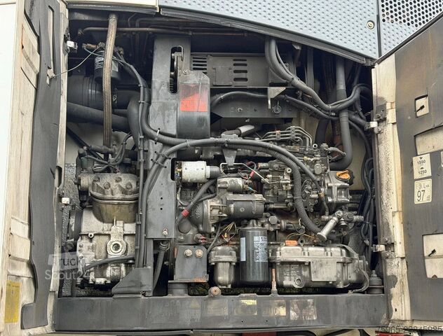 Рефрижераторный полуприцеп SCHMITZ CARGOBULL SCB*S3B THERMO KING SLXi300 FLOWERWIDE 270 CM HI