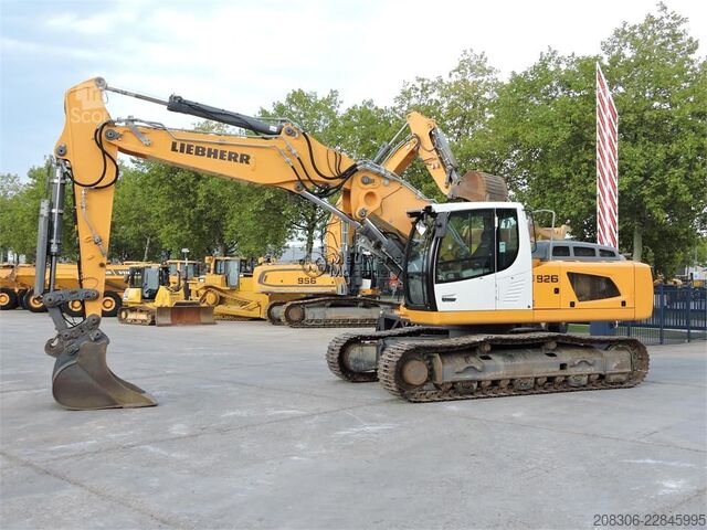 Rupsgraver LIEBHERR R926