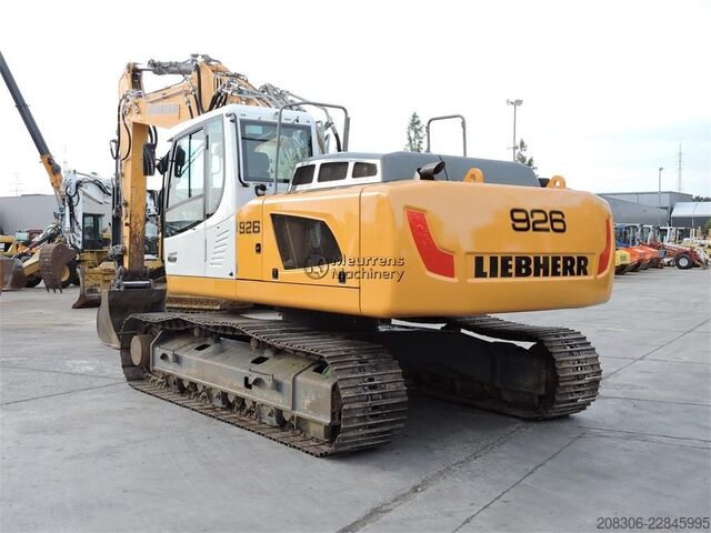 Rupsgraver LIEBHERR R926