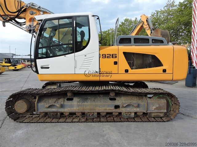 Rupsgraver LIEBHERR R926