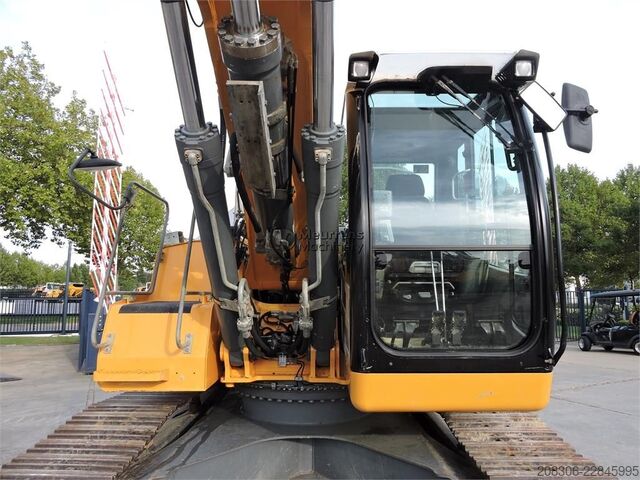 Rupsgraver LIEBHERR R926