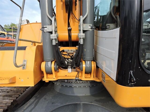 Rupsgraver LIEBHERR R926