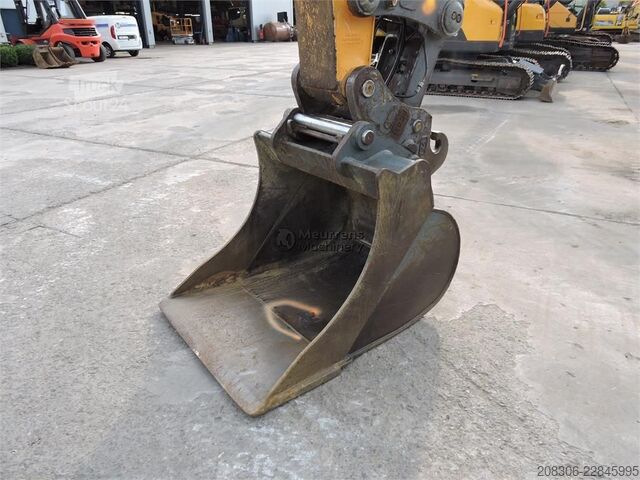 Rupsgraver LIEBHERR R926