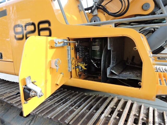 Rupsgraver LIEBHERR R926