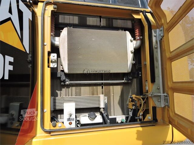 Kettenbagger CATERPILLAR 330 F