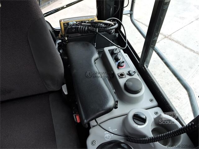 Straßenwalze KOMATSU D37 PXI + GPS