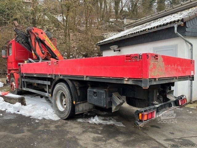 Camión de plataforma SCANIA H 93 mit PK 14500 FB & 2 to. Seilwinde