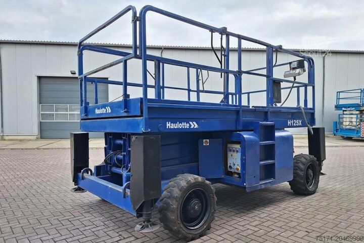 Pont élévateur à ciseaux Haulotte H12SX Diesel, 4x4 Drive, 12m Working Height, 700kg
