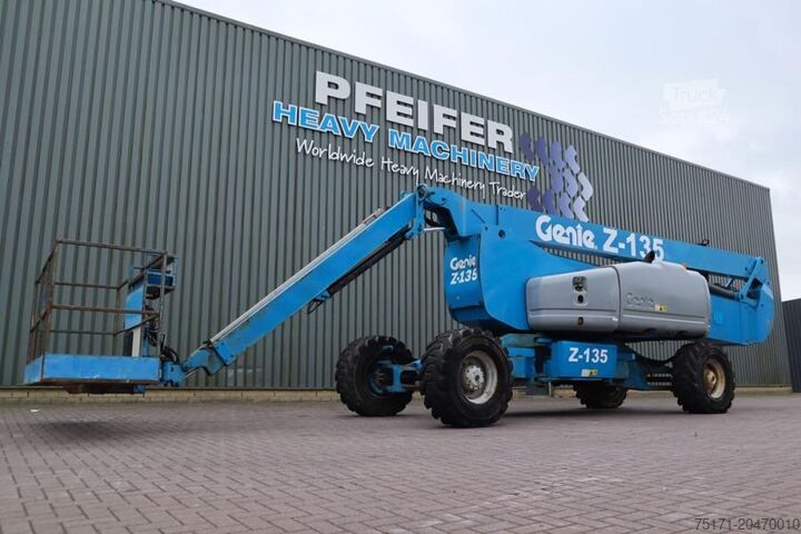 Plate-forme de travail télescopique articulée Genie Z135/70 Diesel, 4x4x4 Drive, 43m Lifting Height, 2