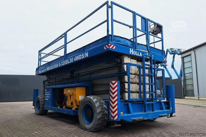 Pont élévateur à ciseaux Holland Lift Megastar G320DL30 4WDS/N Diesel, 4x4x4 Drive, 34m