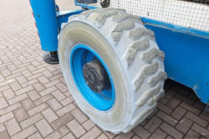 Pont élévateur à ciseaux Holland Lift Megastar G320DL30 4WDS/N Diesel, 4x4x4 Drive, 34m