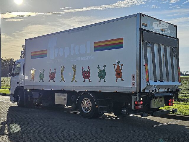 Valise VOLVO FM 11.330 3 SEATS LIFT 290TKM