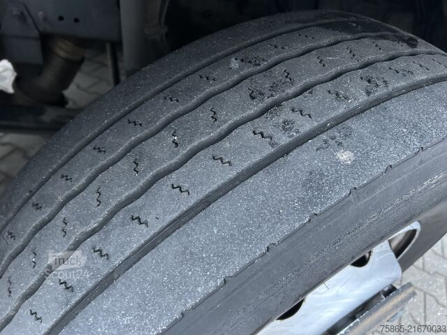 Estándar-SZM DAF CF 330 FT Sleeper Cab / 618 dkm / NL Truck