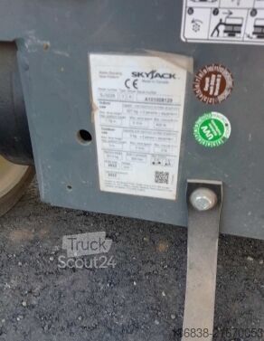 Scherenarbeitsbühne Skyjack SJ III 3226 Elektro 9,90 m