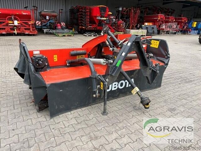 Cortadora de relva Kubota DM4032