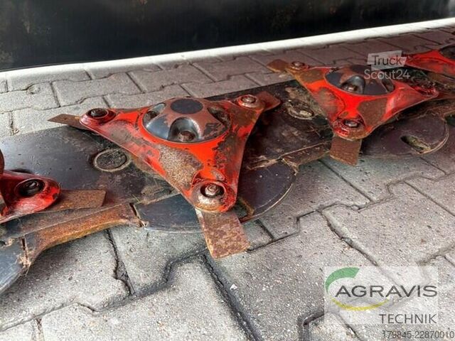 Cortadora de relva Kubota DM4032