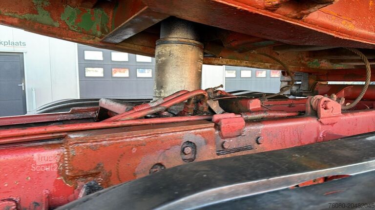 3-zijdenkipper Scania 92 M (MANUAL PUMP / 6X4 / STEEL SUSP. / LAMES /...