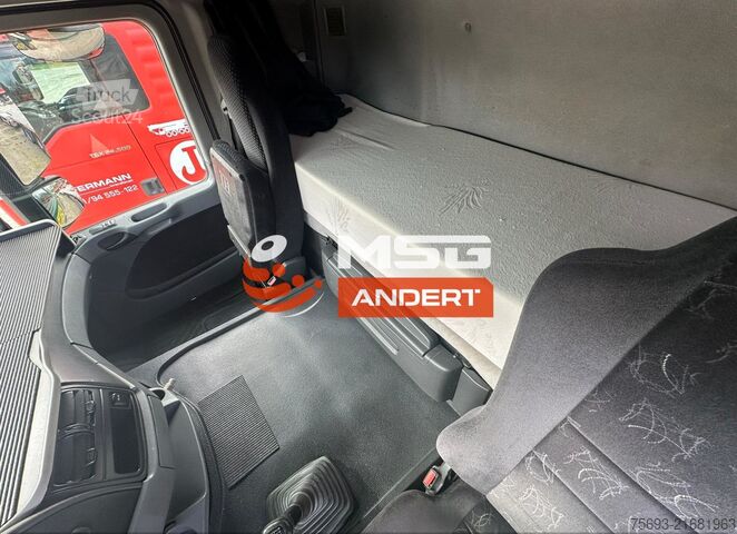 Standartinis vilkikas Mercedes-Benz Actros 3348