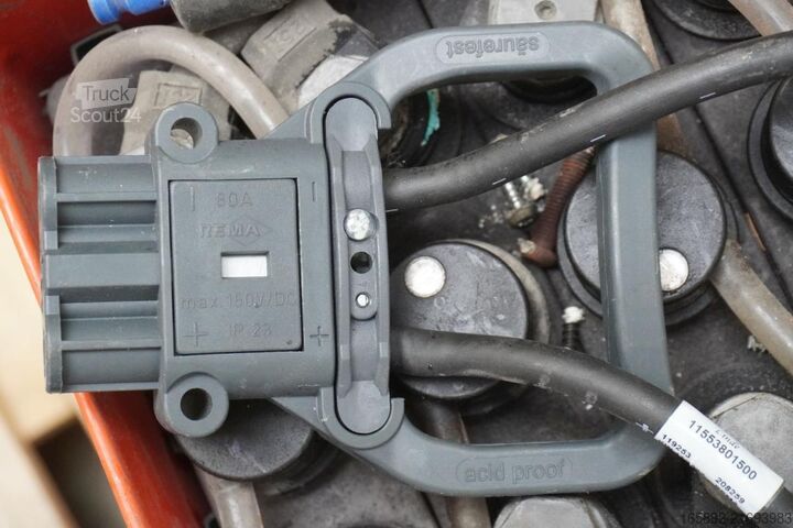 Truckbatteri GRUMA 24 Volt 2 PzS 250 Ah