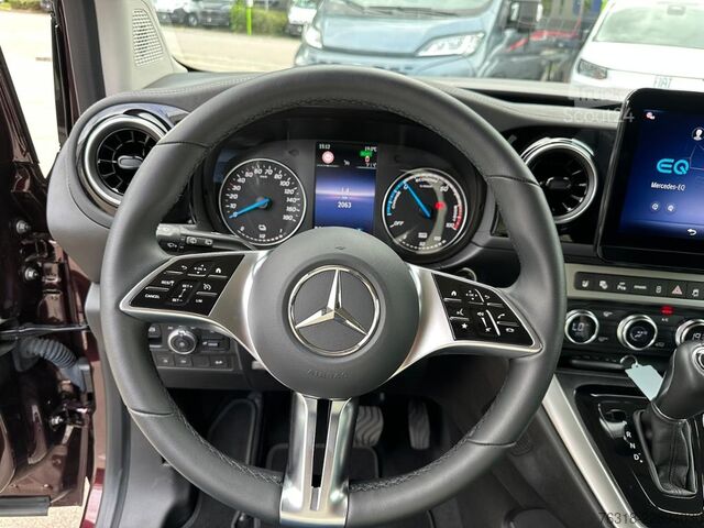 Minibus Mercedes-Benz EQT 200 lang 7 Sitzer Wartungspaket rubellitrot