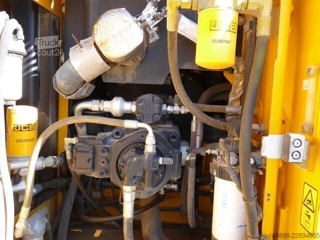 Lánctalpas kotrógép JCB JS220 LC mit Oilquick OQ70/55