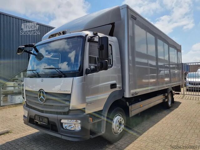 Kovček Mercedes-Benz Atego 1218 Koffer/ Ladebordwand/ Airco/ Grau Me...