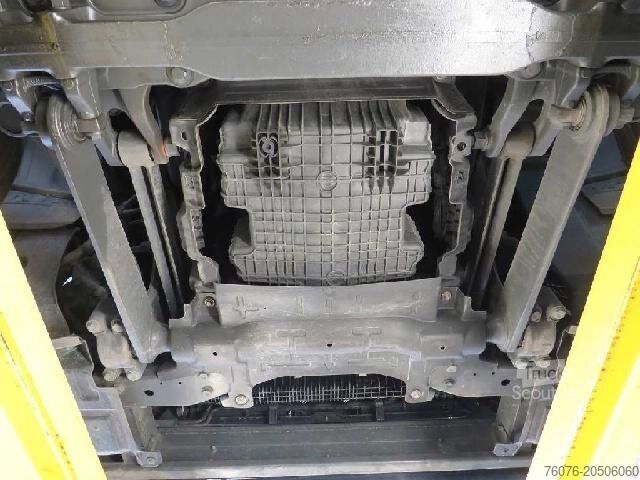 Swap body truck MERCEDES-BENZ 2553 LL 6x2/4 Multiwechsler Lenkachse 2 x AHK