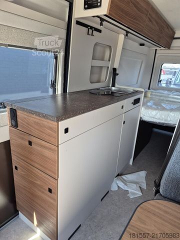 Kastenwagen Wohnmobil / Campervan BÜRSTNER Papillon PC 6.0 ** Aufstelldach **, Automatik