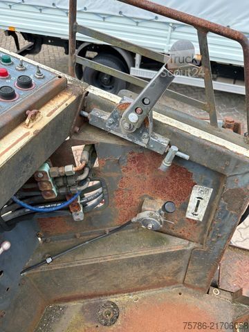 Asfalta maisītava ABG Procut 500 mit Förderband