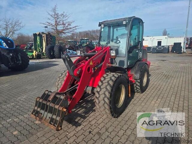 Φορτωτής αυλής Weidemann 3080