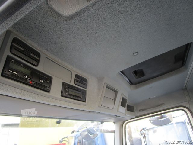 Furgone ribaltabile a tre lati MERCEDES-BENZ Atego 822K*Kipper+Ladekran+2xAHK+Modell.2014*