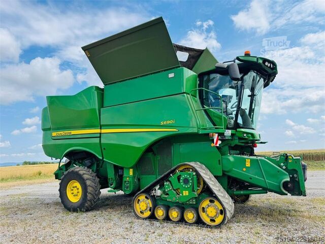  John Deere S690i 4WD