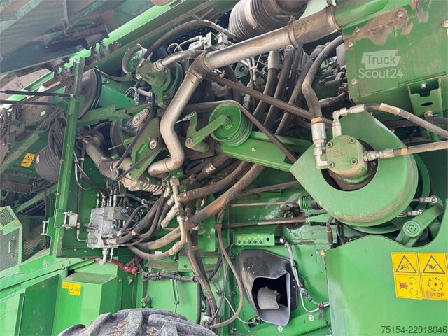  John Deere S690i 4WD