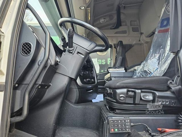 Standard dragbil IVECO 460 Hi  Way, Retarder, Reifendruckkontrolle